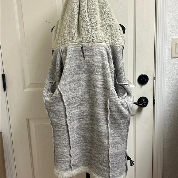 Kuhl Ascendyr Hooded Fleece Jacket with Pockets , Size XS, Ash gray, EUC - Picture 9 of 10